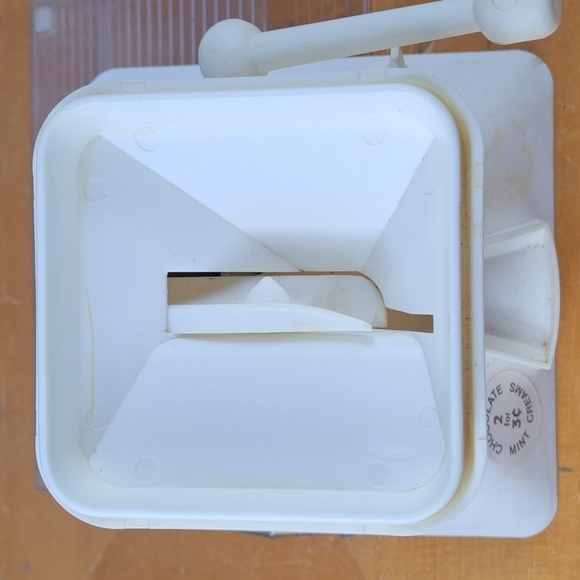 Vintage Cloetta Peps Gourmet after dinner mint chocolate candy machine in box - Picture 6 of 8